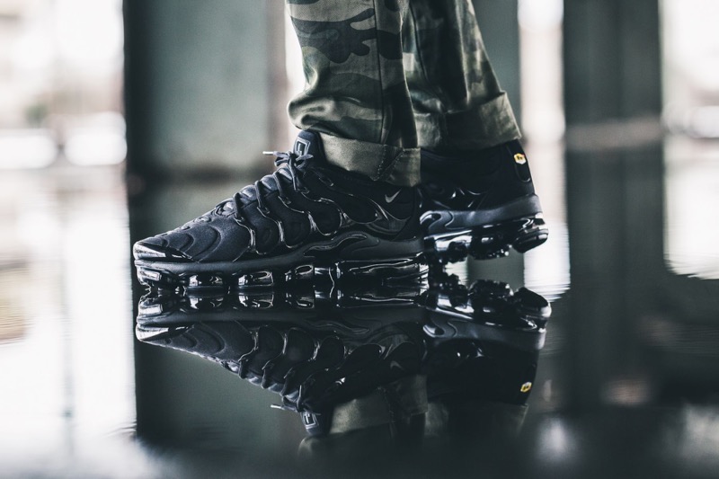 国内3月1日発売予定 NIKE AIR VAPORMAX PLUS “TRIPLE BLACK” – SNEAKER