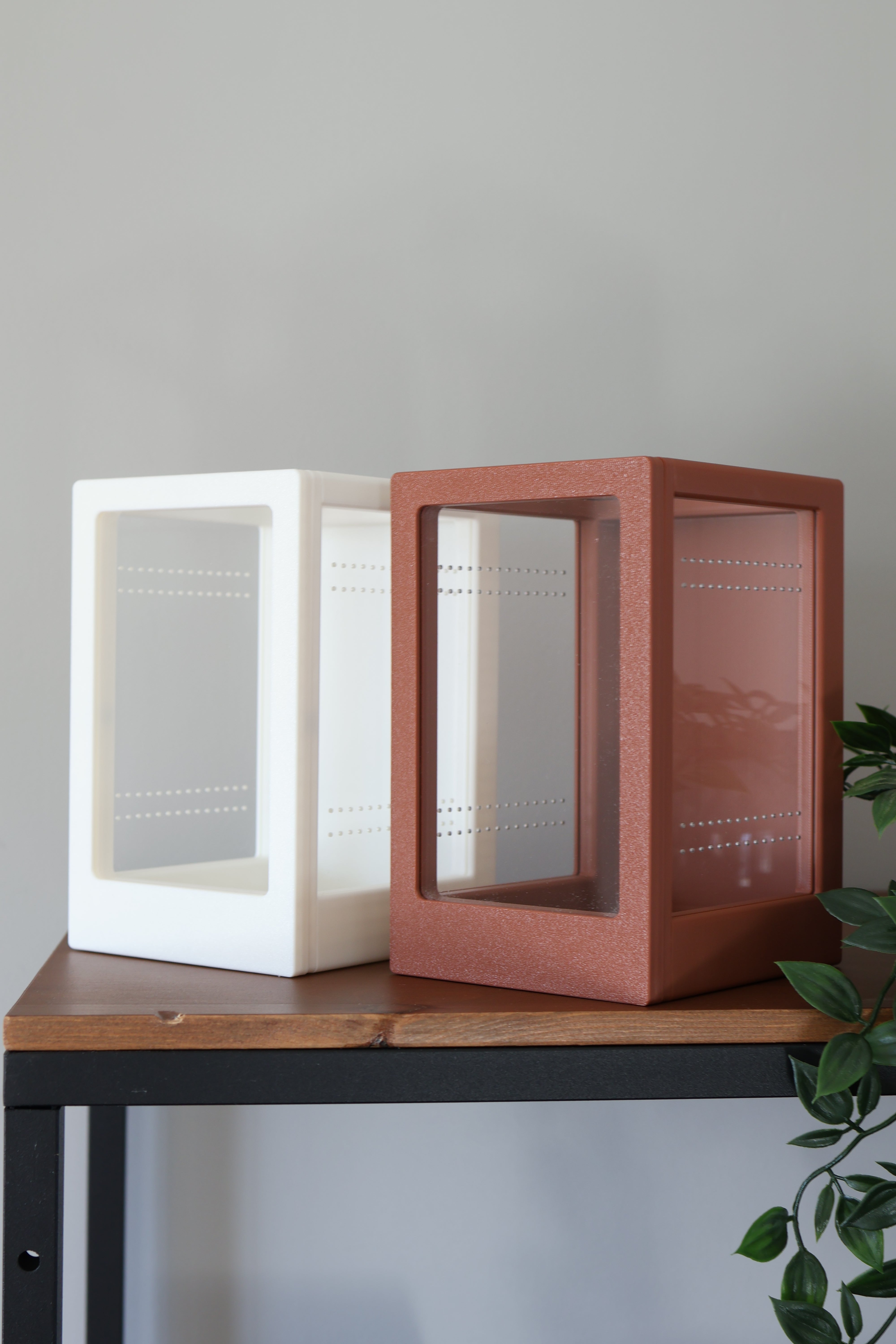 3D-Printed front-opening jumping spider enclosure 7x4.5x4.5 in