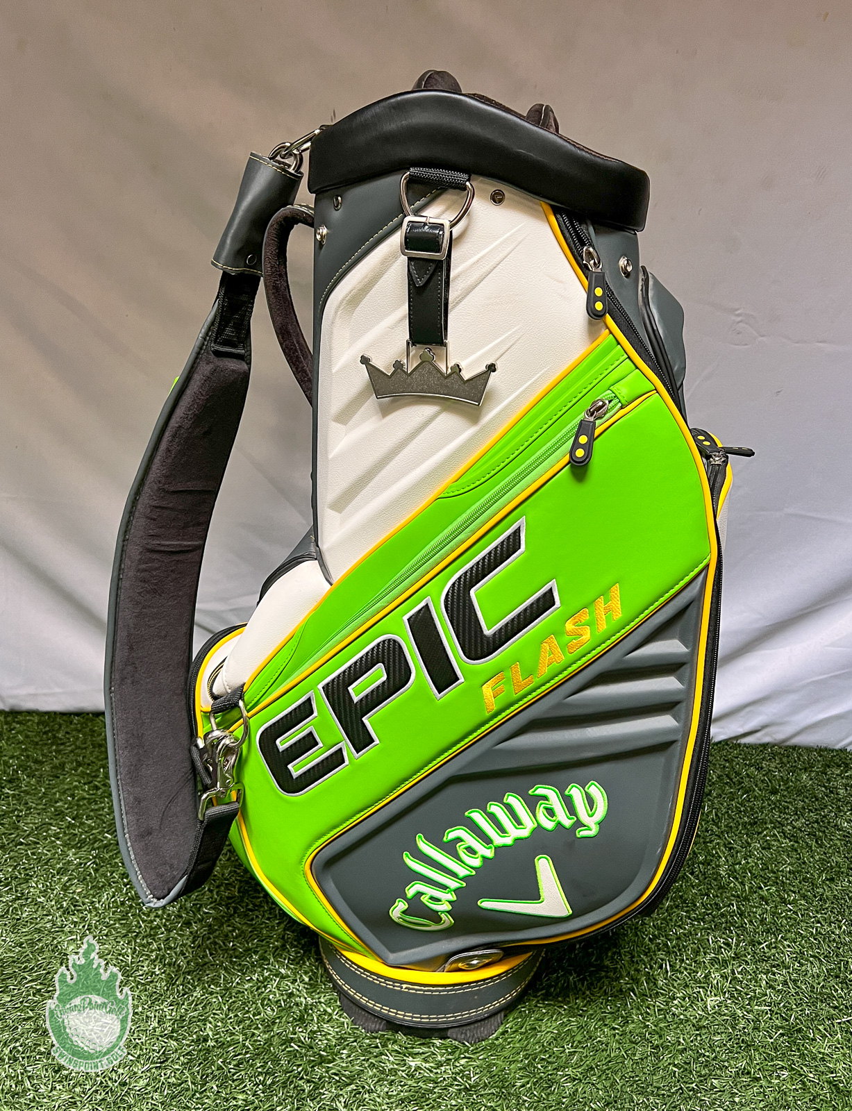 Used Callaway Epic Flash Tour Staff Golf Carry Bag White/Green