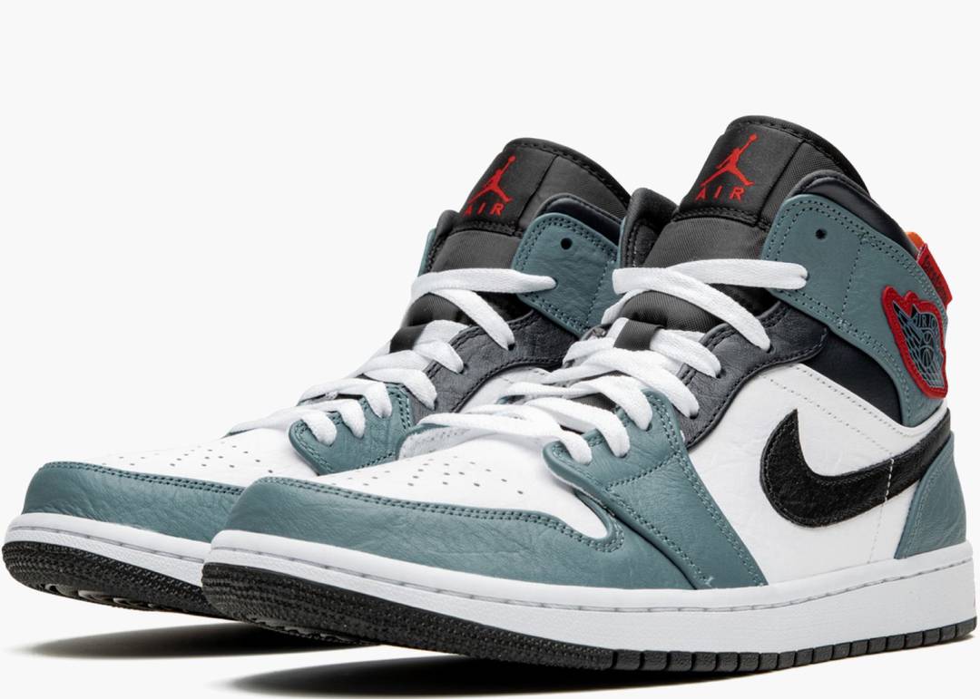 Nike Air Jordan 1 Mid Fearless Facetasm