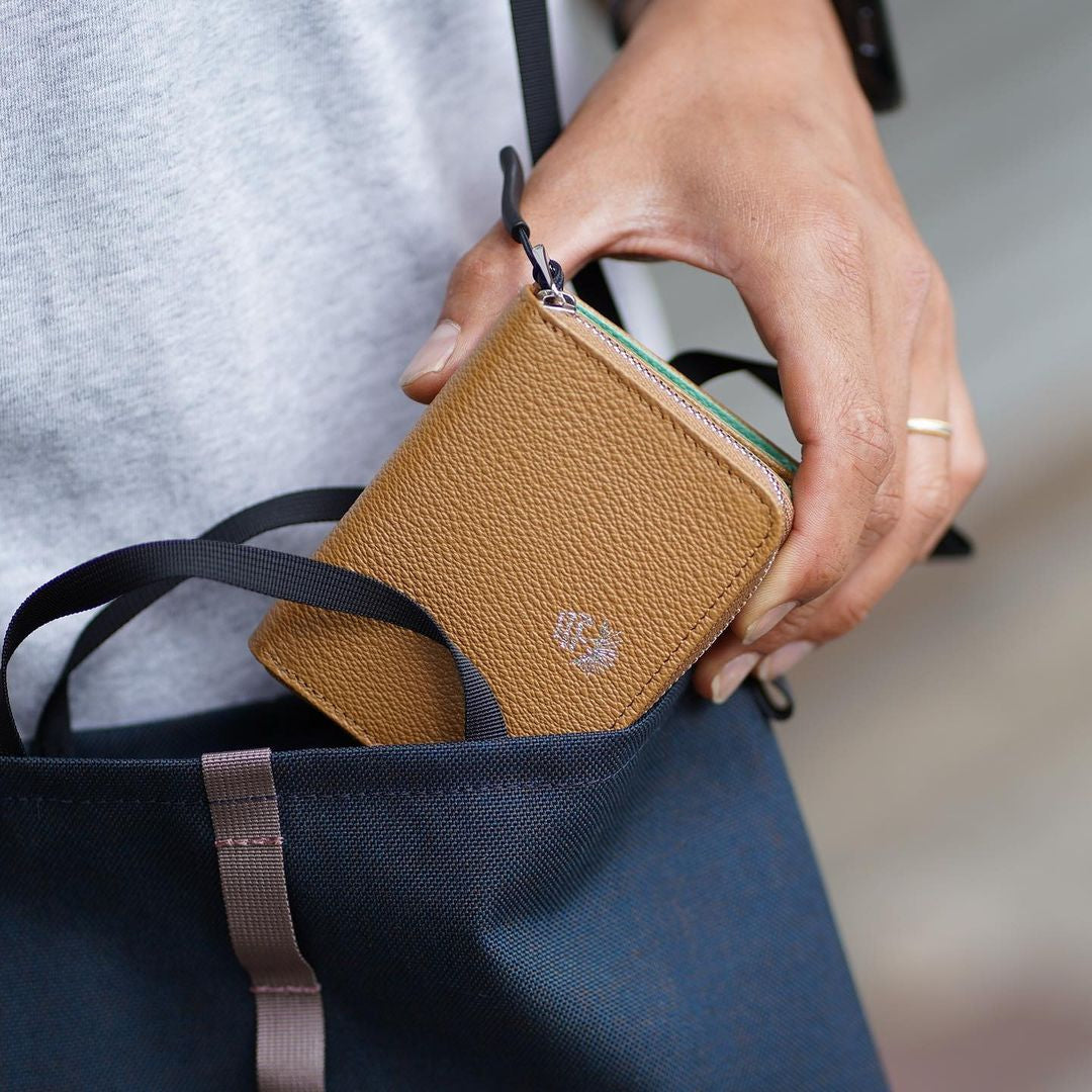 RawLow Mountain Works / Hillary Wallet（三つ折り札入れ） – 京都の