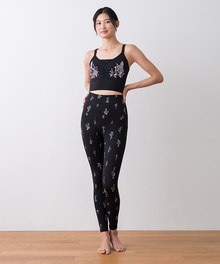 SUKALA】フラワーブーケブラトップ(Mサイズ ブラック・オフホワイト