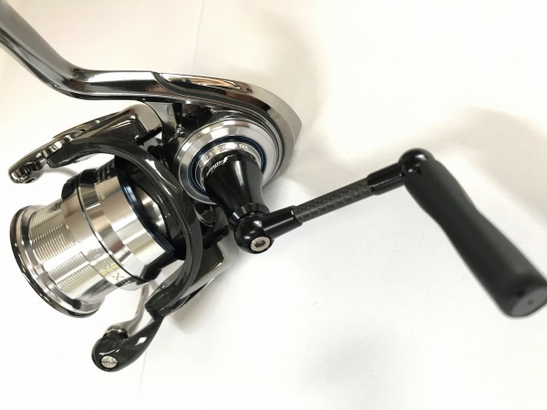 リバイブ ハンドル ファンネル RF40DA-FB フルブラック ダイワ用