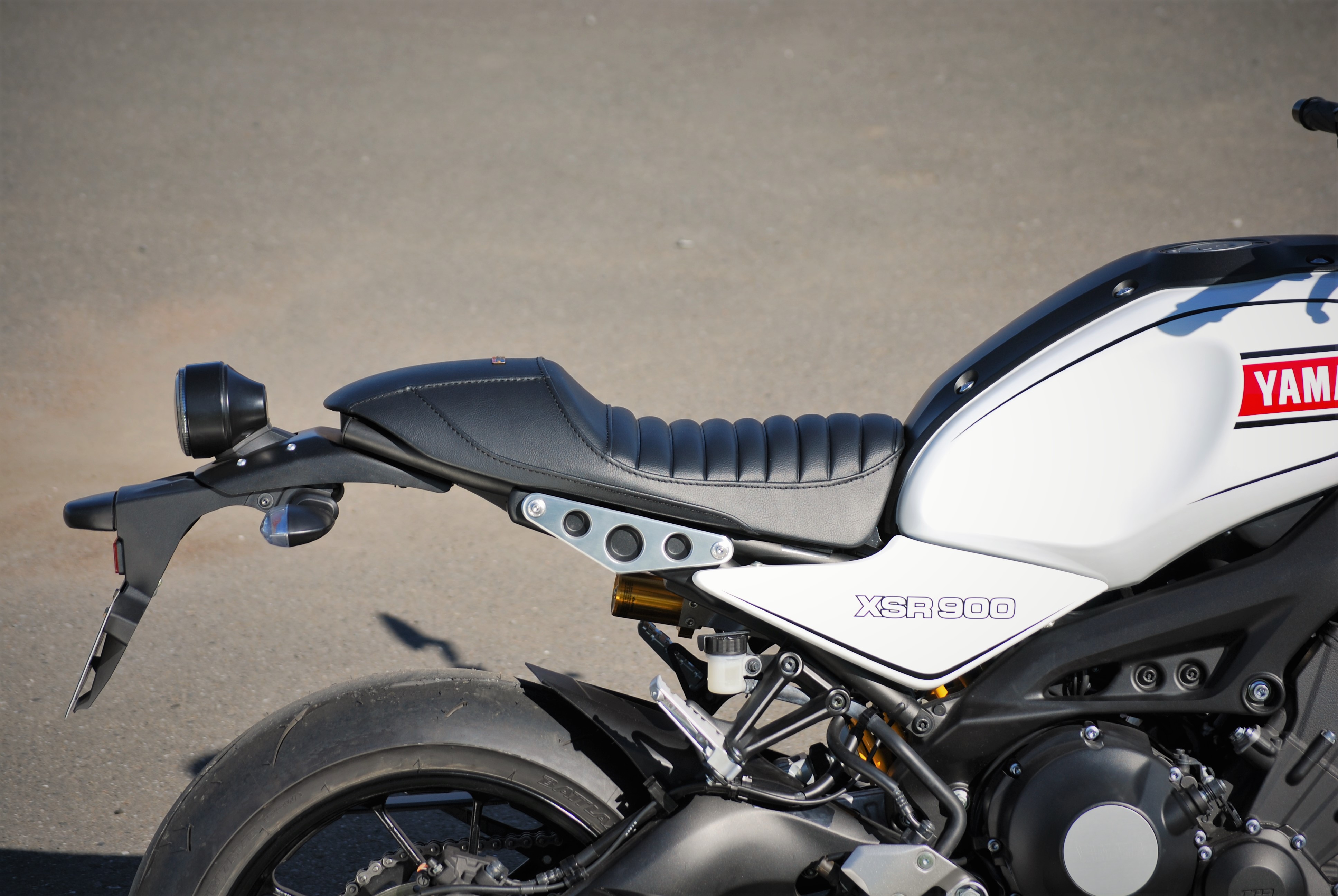 XSR900 シングルシート A タック｜K＆H