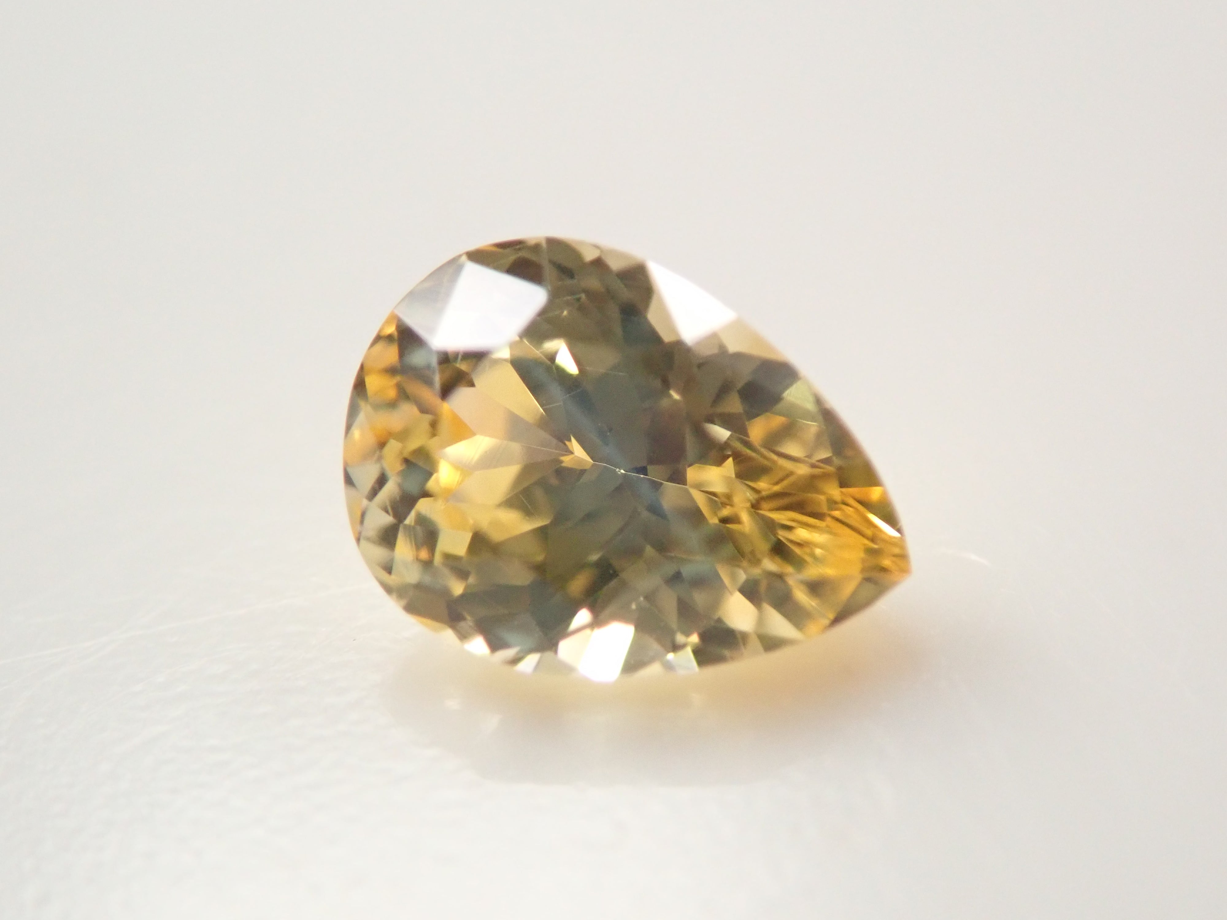 12561454掲載】イエローサファイア 0.297ctルース