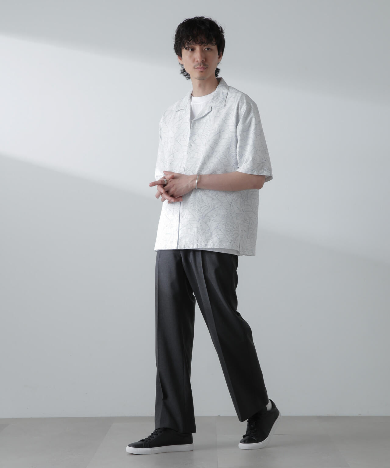 ポリサッカー 総柄プリント シャツ 半袖