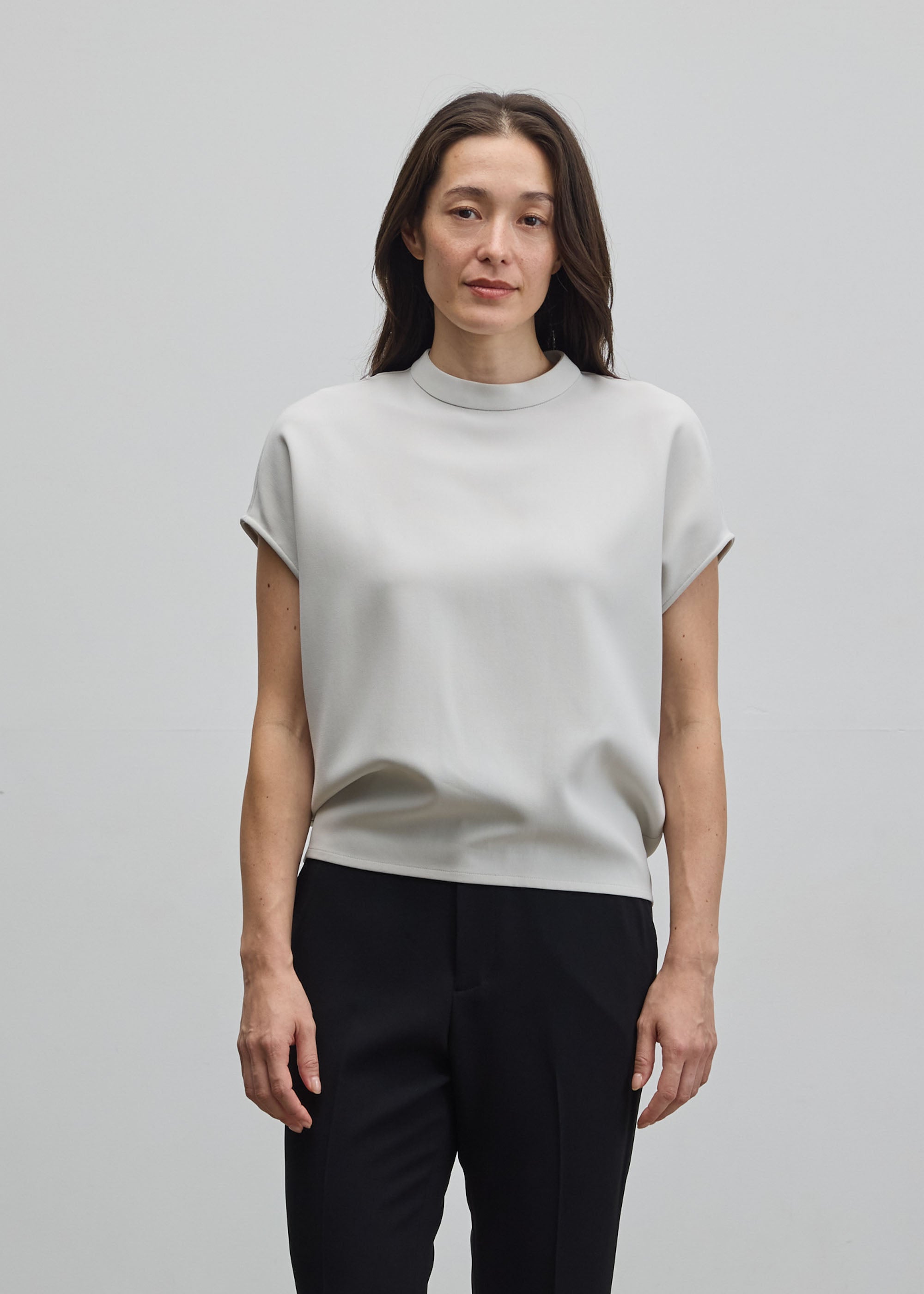 スタンドカラーコクーンブラウス - SOÉJU online store｜上質な大人の