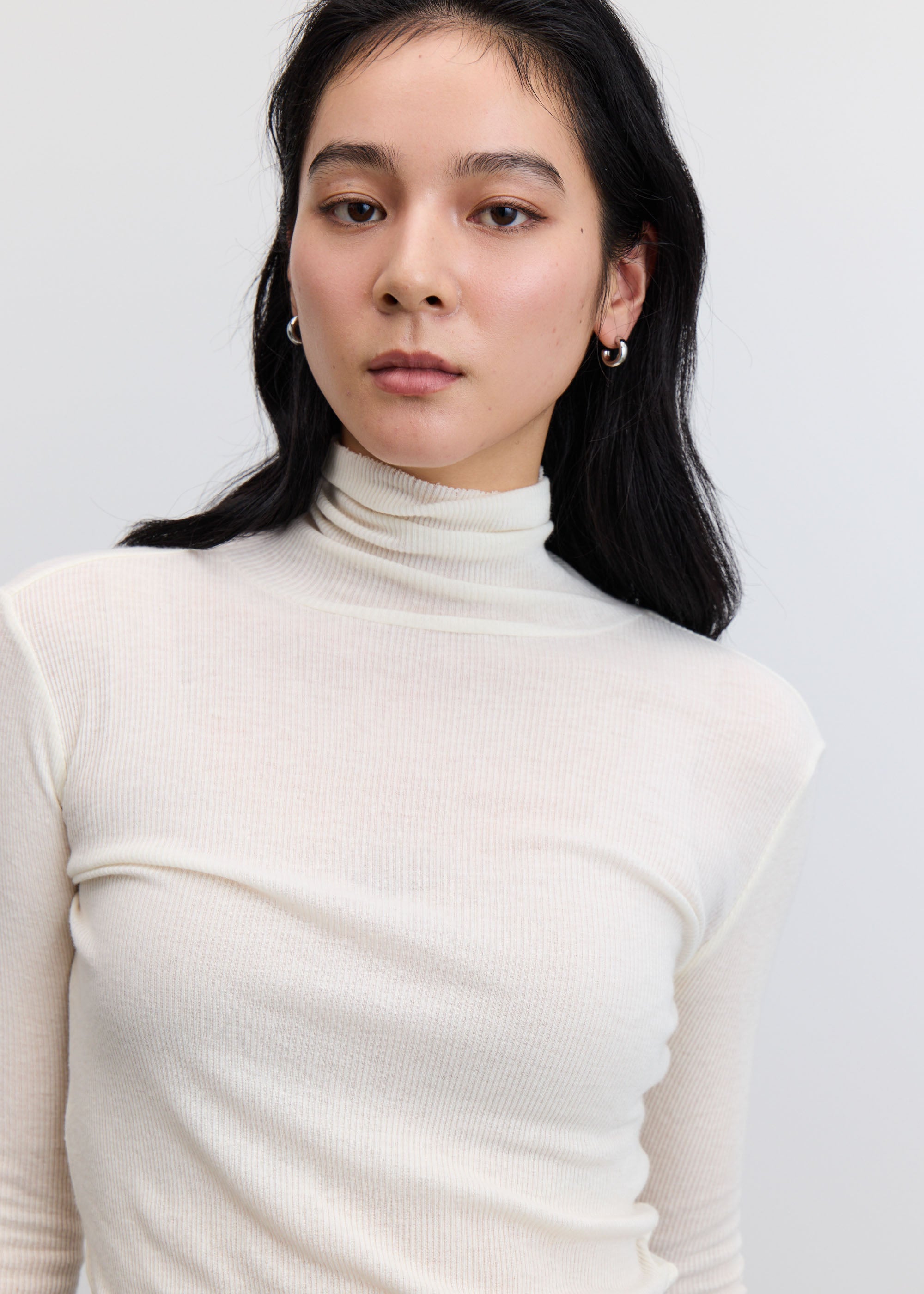 カシミヤ混タートルネックカットソー - SOÉJU online store｜上質な