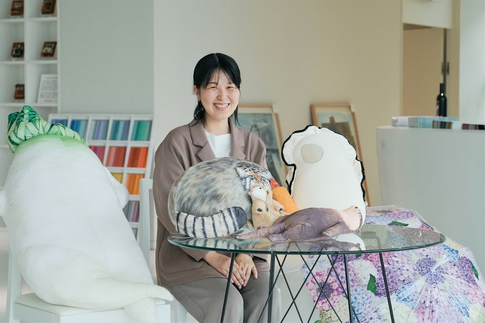 特別な空の風景を朝から夜まで再現した「移りゆく空色のカーテンマルチ