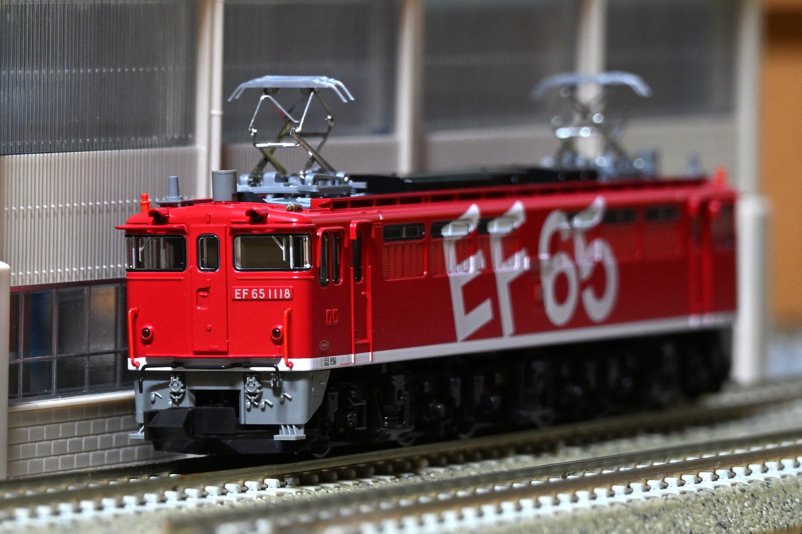 KATO EF65 1118 レインボー塗装機 | チューの広く浅く趣味の時間
