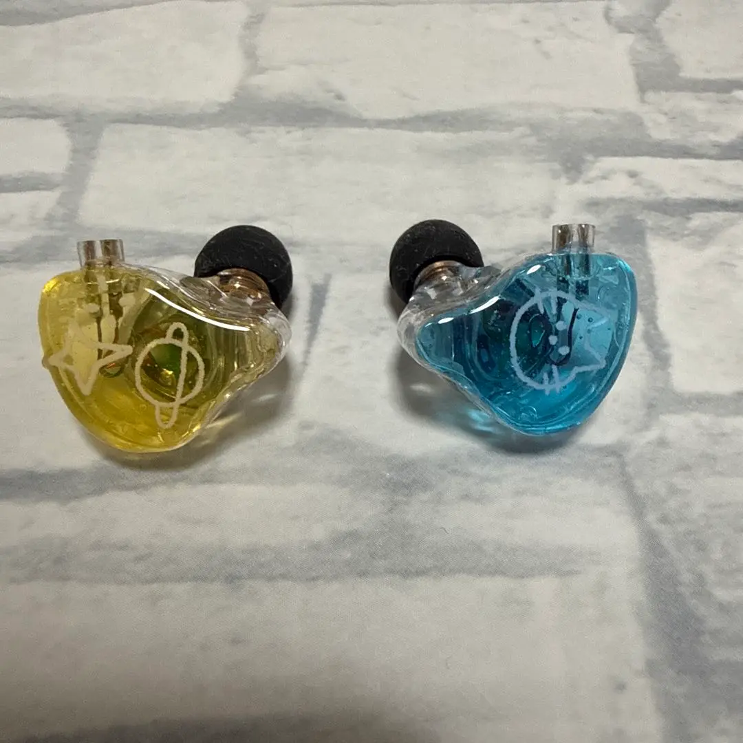 2026年最新】イヤモニ風イヤホンの人気アイテム - メルカリ