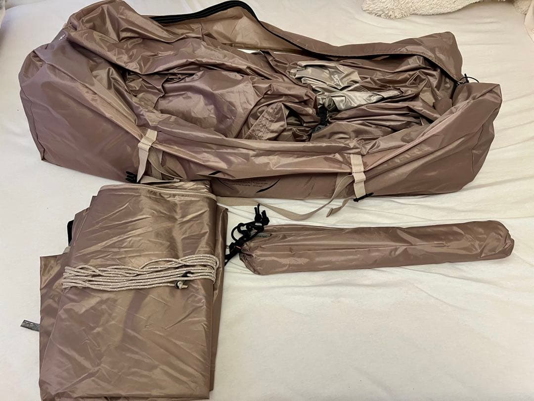 BISINNA ロッジ型テント UV50+ PU2000 中古一回使用のみ 美品 - メルカリ