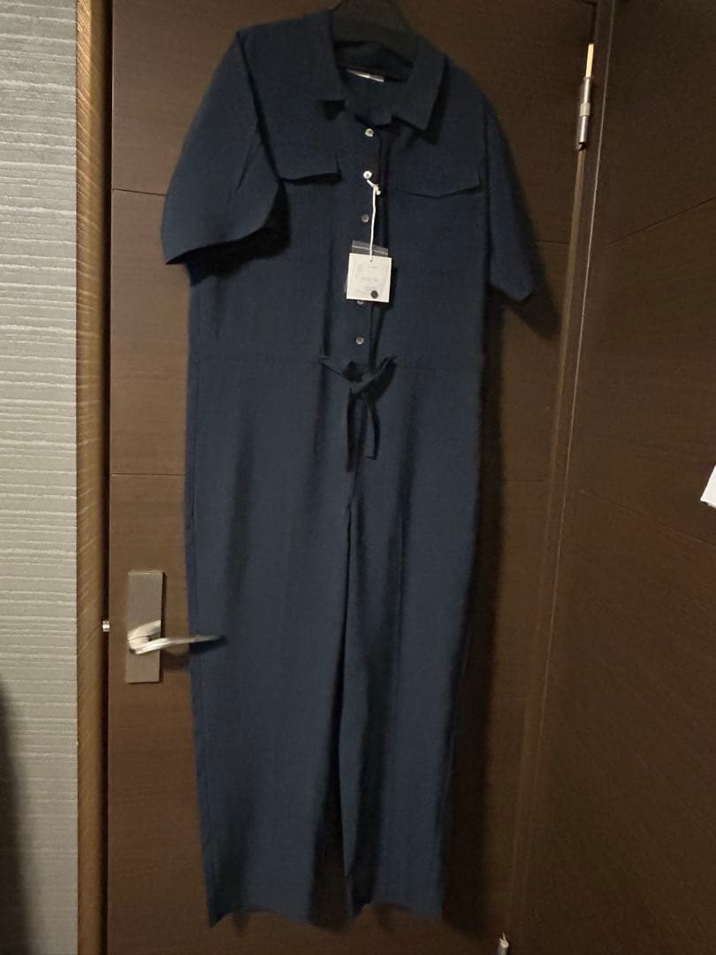 専用　CHIGNONコンビネゾン　ネイビー新品未使用 CHIGNON（シニヨン） オールインワン 3652-163BZ レディース