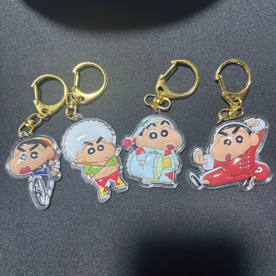 クレヨンしんちゃん 3Dアクリルキーホルダー - メルカリ