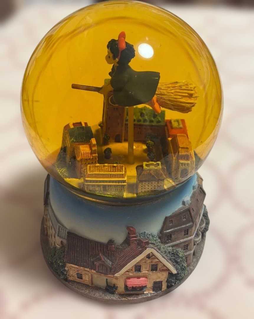 魔女の宅急便　スノードーム　どんぐり共和国