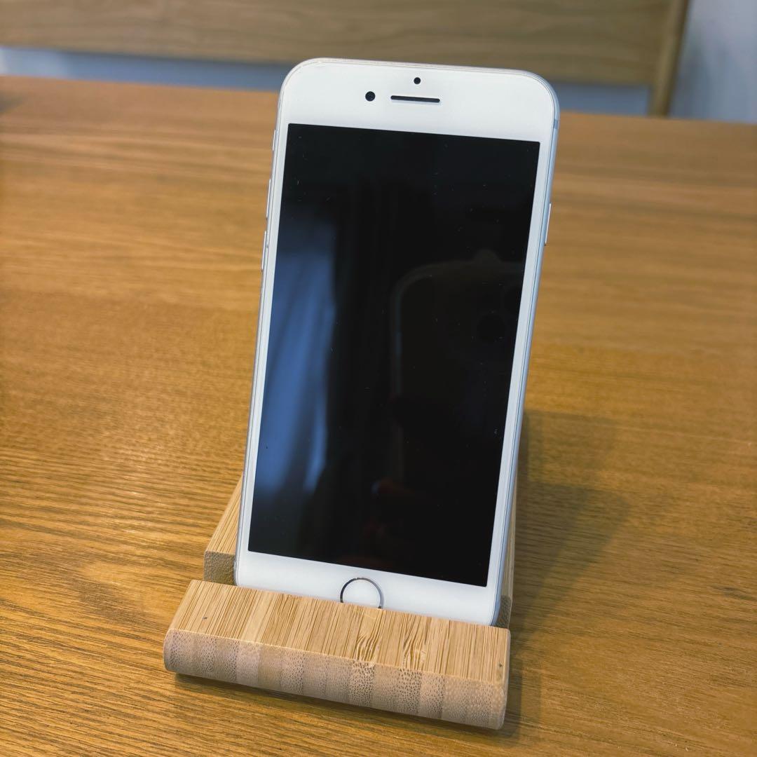 美品　iphone8 64G