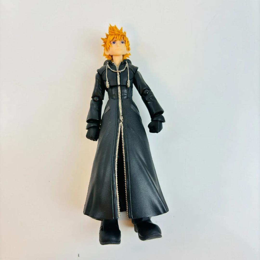 キングダム ハーツ III ロクサス・アクセル・シオ フィギュア - メルカリ