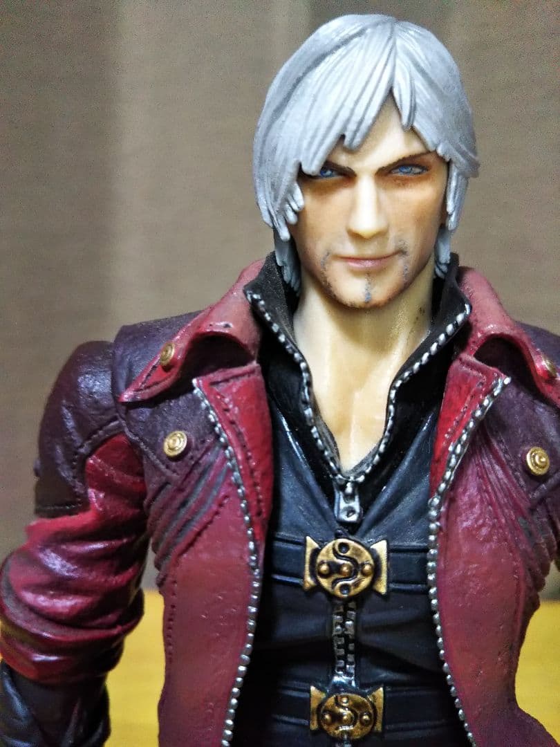 プレイアーツ改 デビルメイクライ4 ダンテ