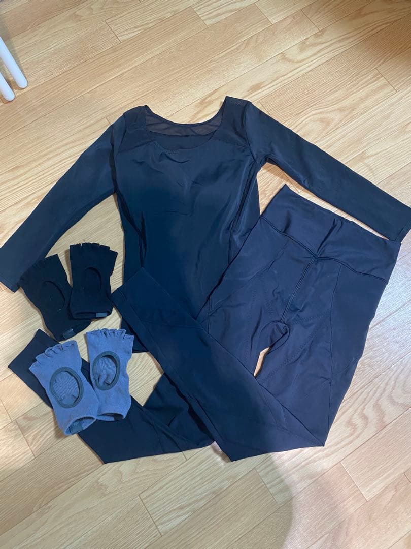 リントスル LAVA ピラティス ウェア 靴下 4点セット Mサイズ SUKALA Rintosull監修ピラティスウェア: LAVA公式オンラインストア