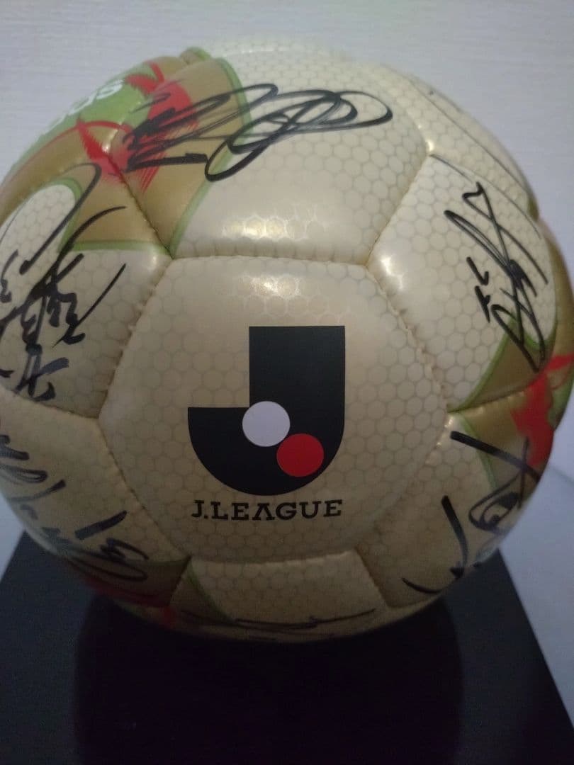 柏レイソル メンバー直筆サイン入りサッカーボール 日韓ワールドカップ