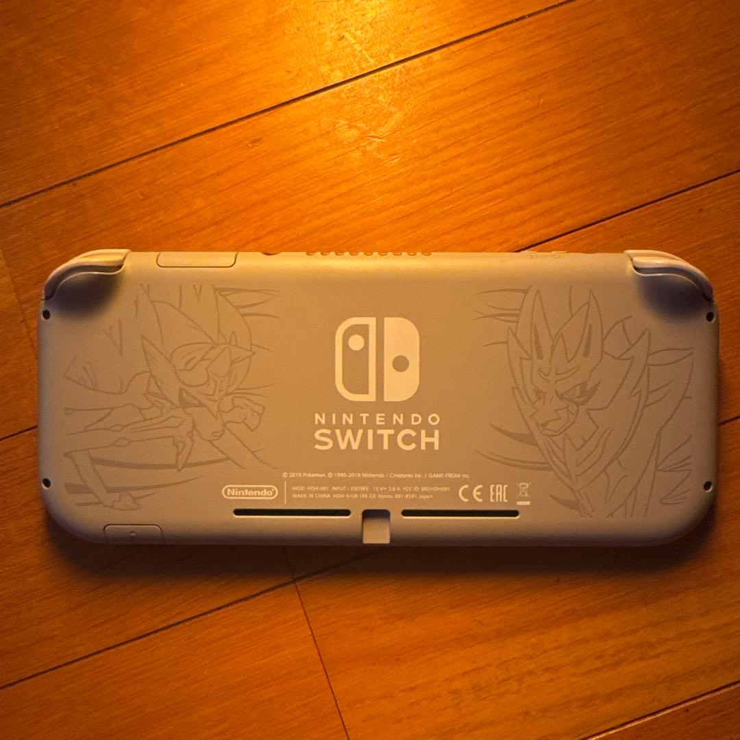 Switchライト ポケモン剣盾シリーズ版 Amazon.com: Nintendo Switch Lite - Pokemon Sword and Shield