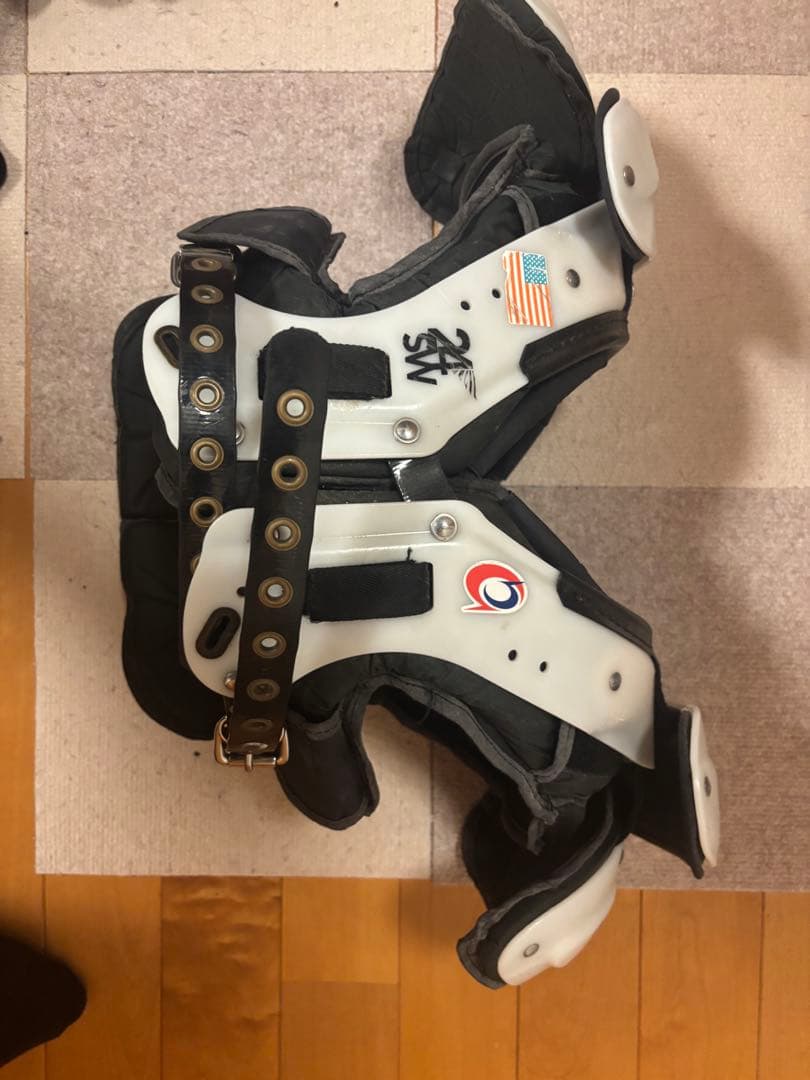 Douglas 24SW ショルダーパッド ダグラス ショルダーパッド CP 24SW｜アメフト用品専門店 QB CLUB