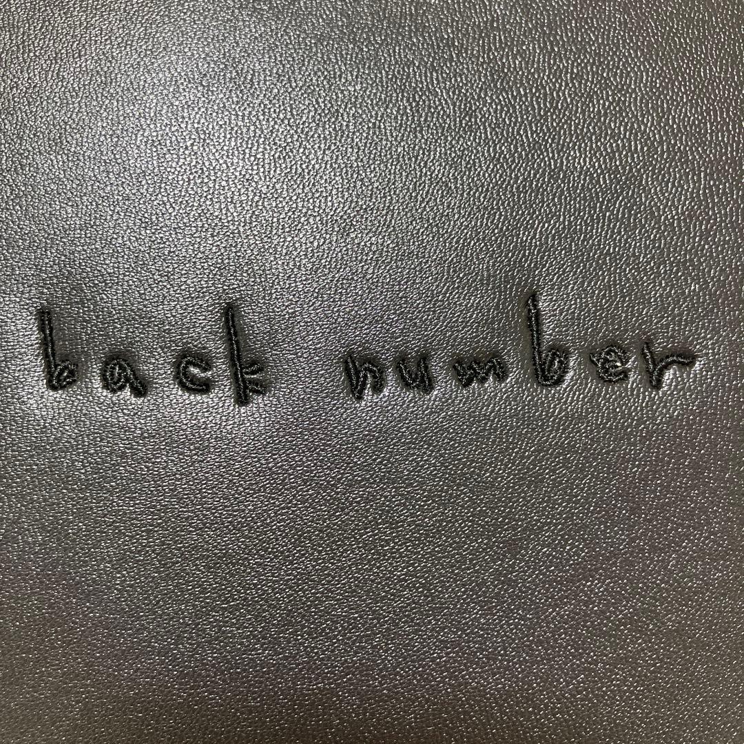 back number 幾何学模様ストラップ バッグ　ユニセックス　ブラック　黒