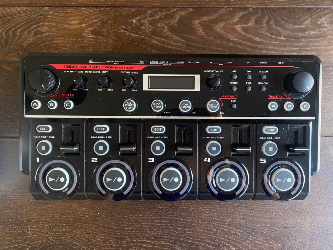 【BOSS】RC-505 Loop Station rc-505_top_main.jpg