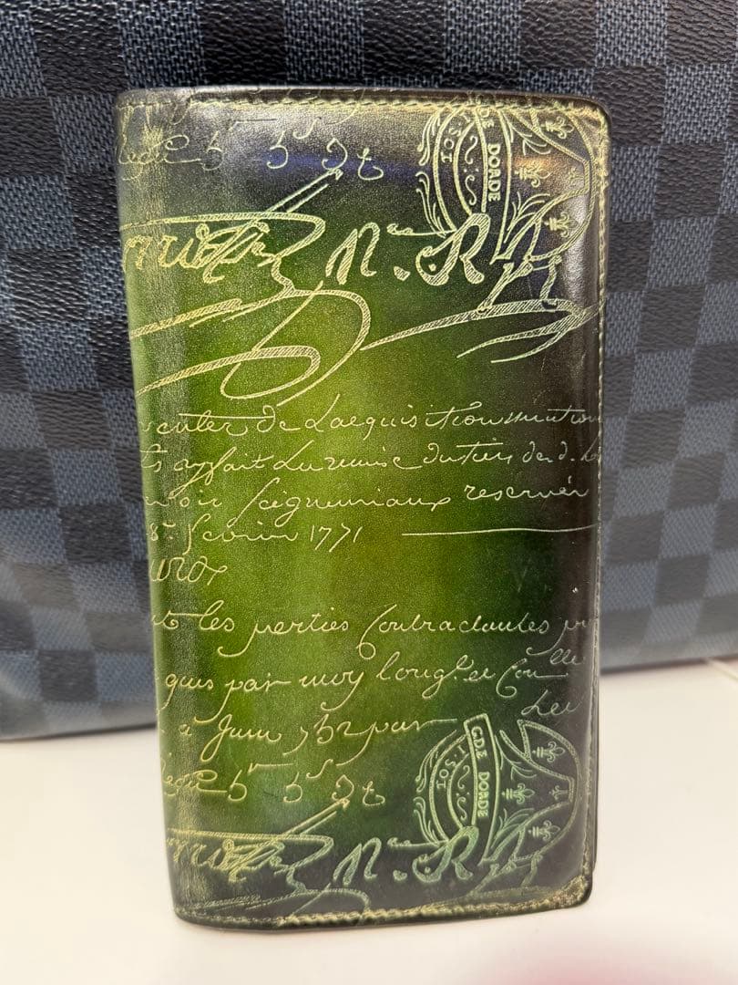 訳あり品！Berluti ベルルッティ エベネ 長財布 ロングウォレット Berluti（ベルルッティ） エベネ 二つ折り長財布 カリグラフィ 長財布