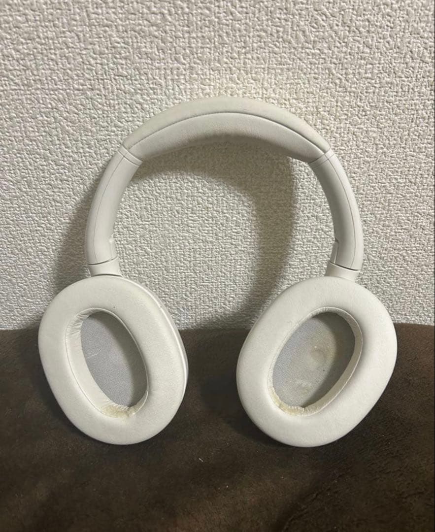 SONY ULT WEAR ノイズキャンセリングワイヤレスヘッドホン ホワイト