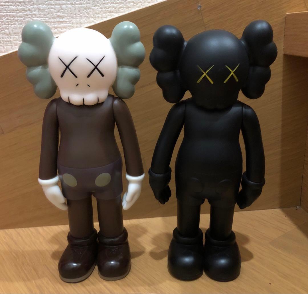 KAWS COMPANION カウズ ノーマル ブラック フィギュア 20cm KAWS | KAWS - Companion - Black version (2016) | Available for