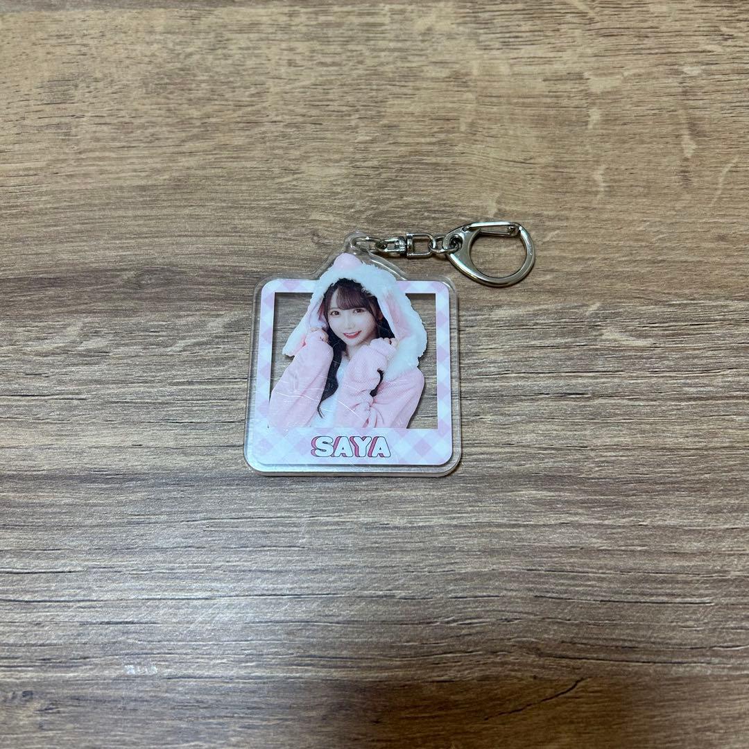 ノイミー 谷崎早耶 アクリルキーホルダー - メルカリ