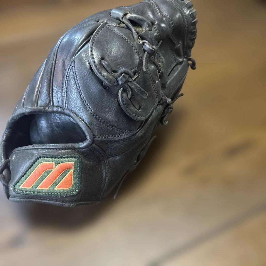 90'Sミズノ ビューリーグ 硬式グローブ 旧Mラベル 赤ビュー 日本製 黒 90'Sミズノ ビューリーグ 硬式グローブ 旧Mラベル 赤ビュー 日本製 黒
