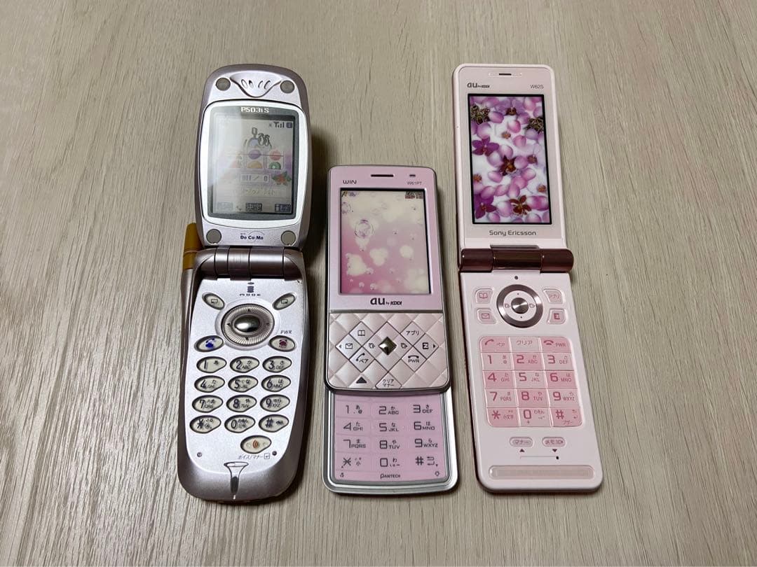 ガラケー モックアップ 携帯 ピンク おもちゃ|mercariメルカリ官方指定