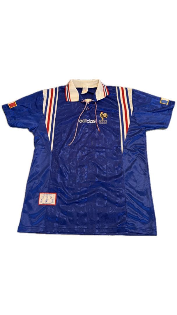 サッカーフランス代表 1996-1998年シーズンのホーム用ユニフォーム