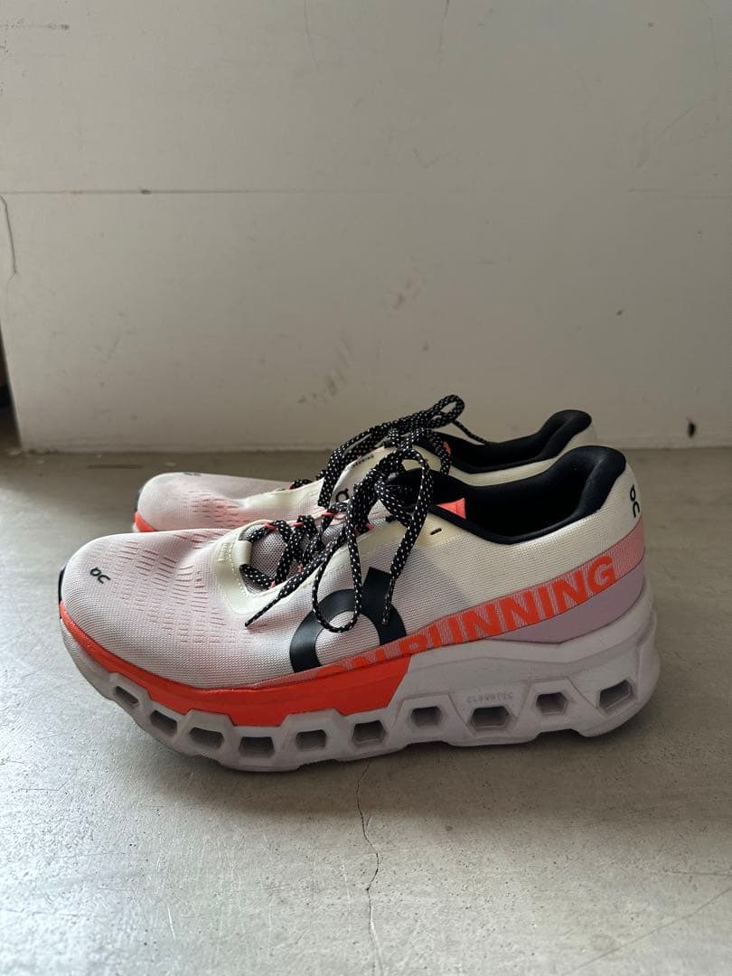 ウォーキング・ランニングウェア On Cloudmonster 2 On】 Cloudmonster 2 - 名古屋のランニングショップ ｜ interlaken