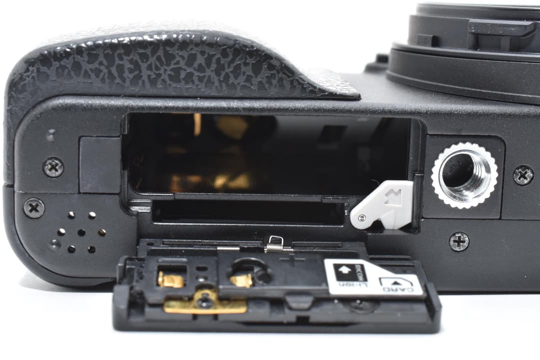 リコー RICOH GX200 VFナシ 0382 - メルカリ