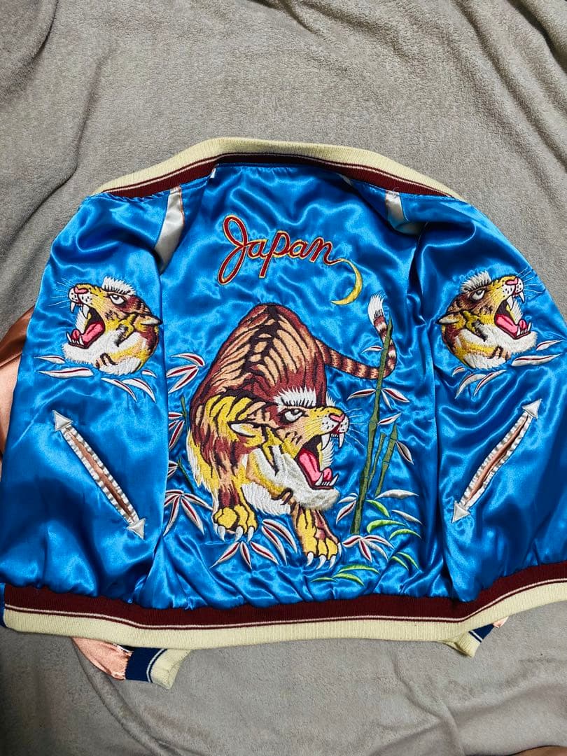 tepeeテーラー東洋 日本限定 スカジャン HAWAII 虎ワシ サテン Lot No. TT15052-125 / Mid 1950s Style Acetate Souvenir Jacket