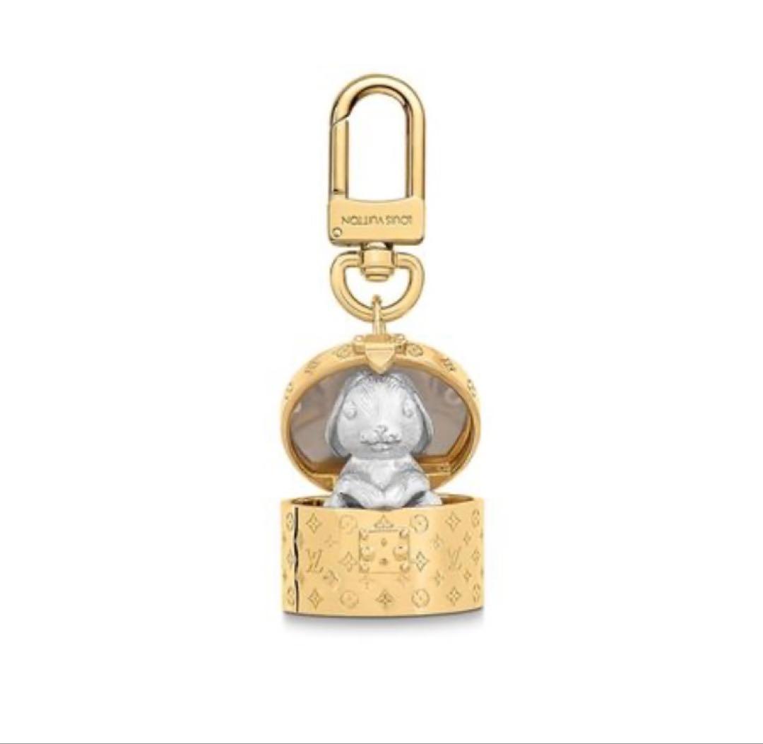 【新品未使用】ルイヴィトン　うさぎ　ラビット　キーホルダー ルイ・ヴィトン」から2023年の干支・ウサギがモチーフのアイテムが登場