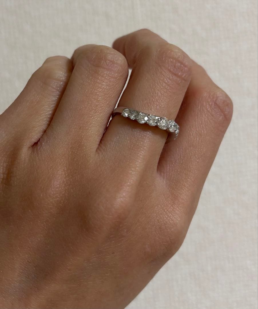 Pt900 0.1ct ハーフエタニティリング