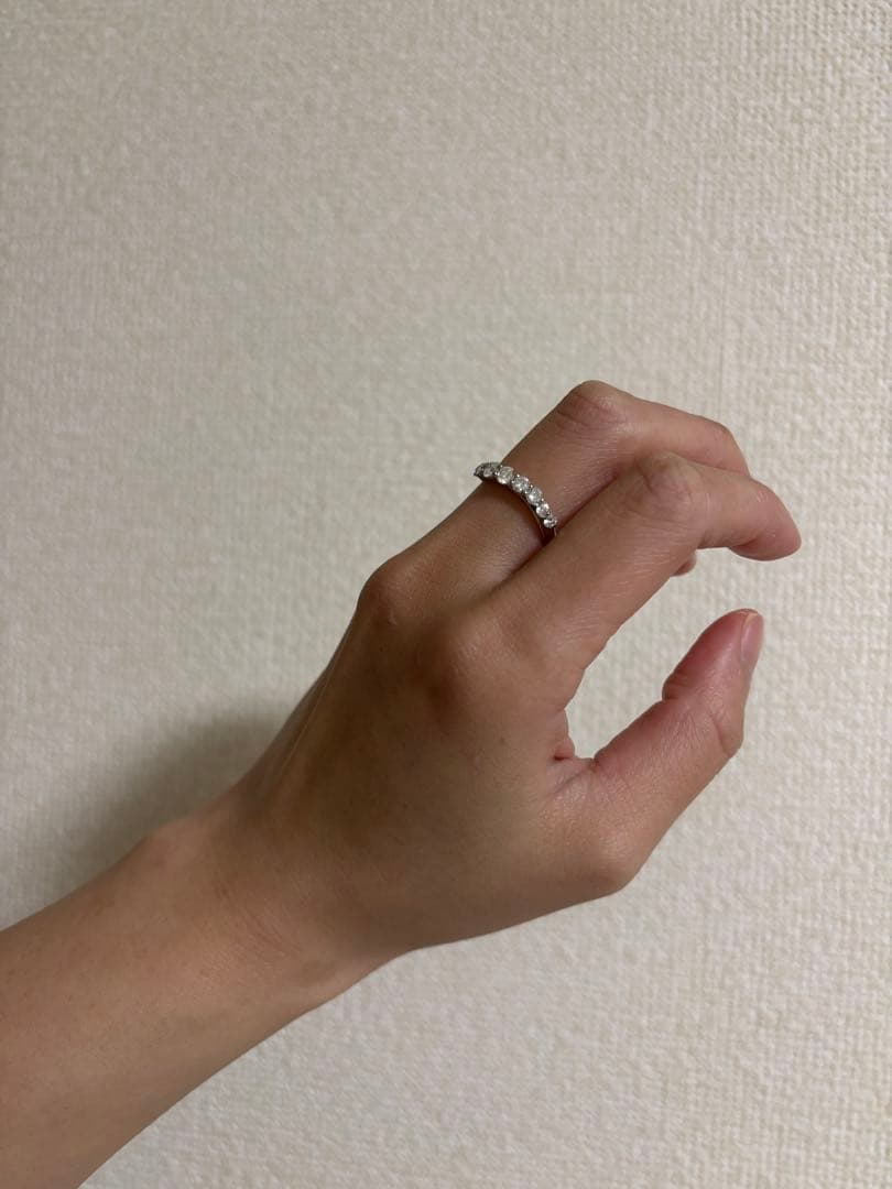 Pt900 0.1ct ハーフエタニティリング