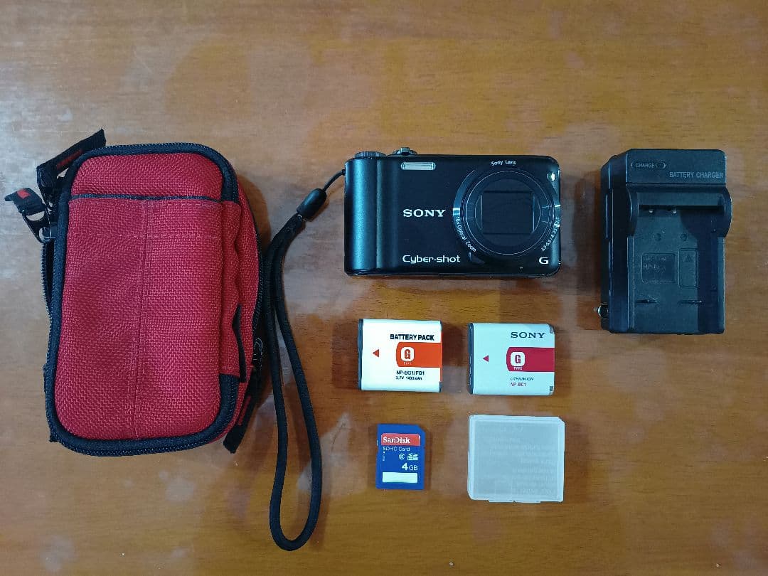 Sony Cyber-shot DSC−HX5 Amazon.com : Sony Cyber-shot DSC-HX5V 10.2 MP CMOS 10x Wide-Angle