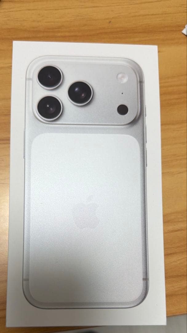 スマートフォン本体 Apple iPhone 17Pro 256 GB iPhone 17 Pro 256GB シルバーを購入 - Apple（日本）