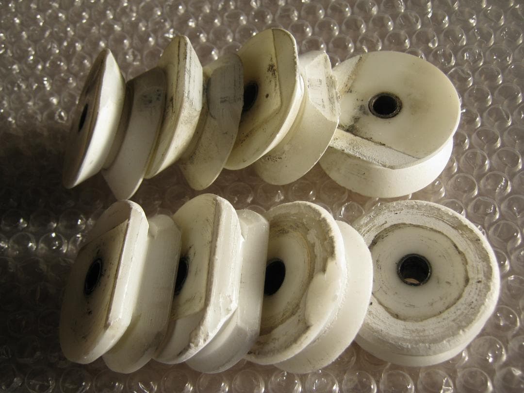 CCT14 CQタワー ガイドローラー 上部4ヶ・下部4ヶ 計8ヶ - メルカリ