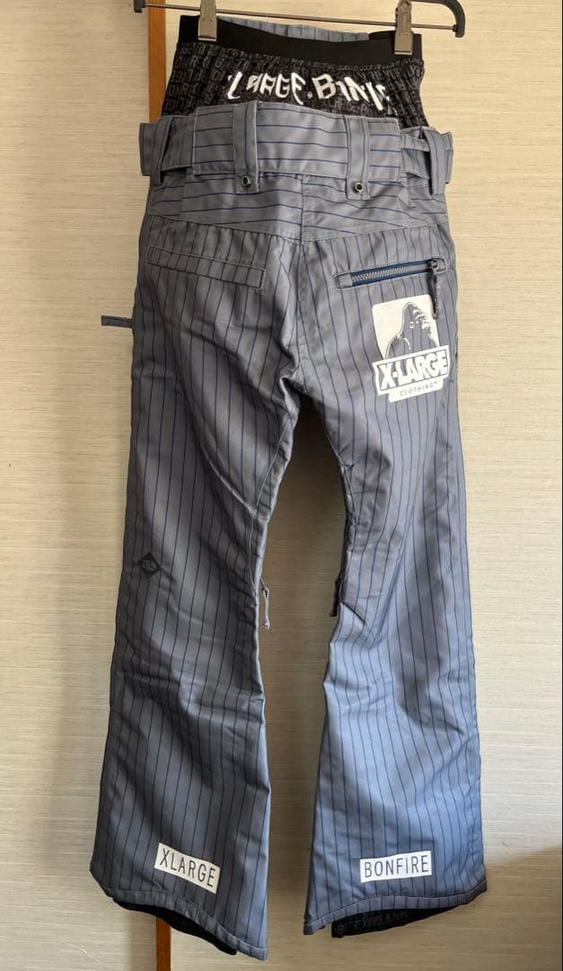 X LARGE×BONFIREスノーウェア 希少デザイン