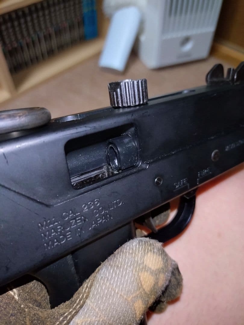 マルゼン製　イングラムM11 ガス　マガジンポーチ付き