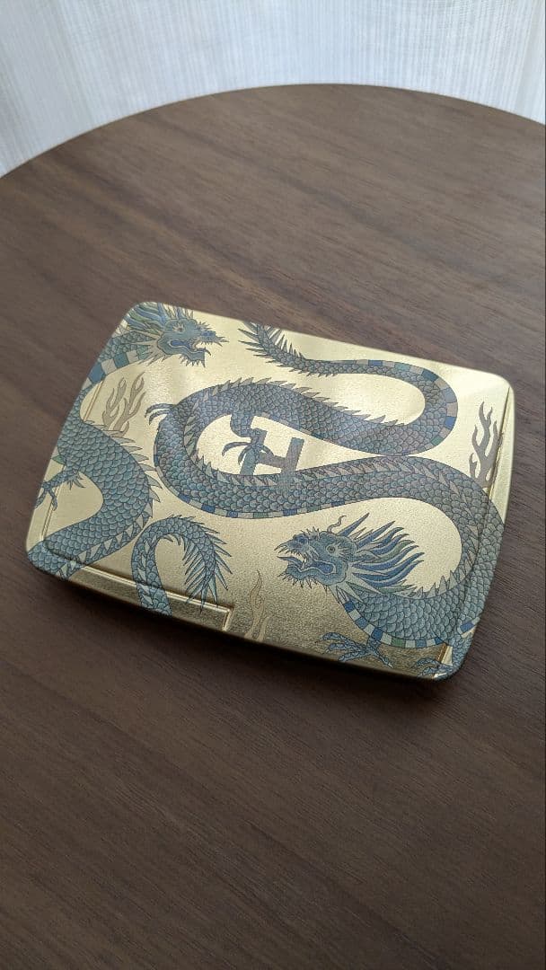 フェイスカラー Hourglass Holiday 2024 Ambient Hourglass Holiday 2024 - Ambient Lighting Edit | Sofia Sees Beauty