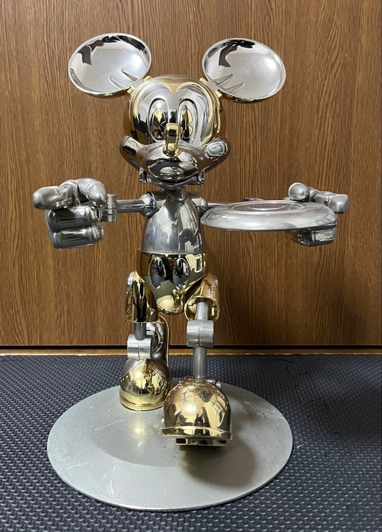 フューチャーミッキー 空山基　ミッキーマウス　フィギュア　金属製　ゴールド
