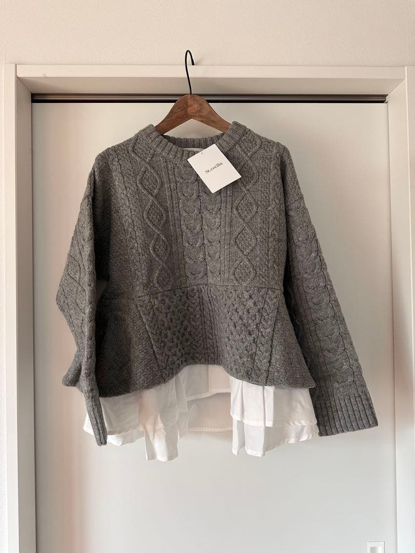 新品タグ付】girlish St.cecilia ぺプラムニット グレー - メルカリ