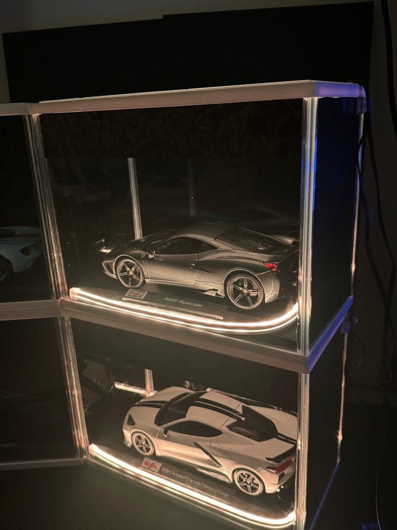 【世界に一つ‼️】大人気 1/18 ジオラマ LED 展示 鑑賞用 模型 ミニカー